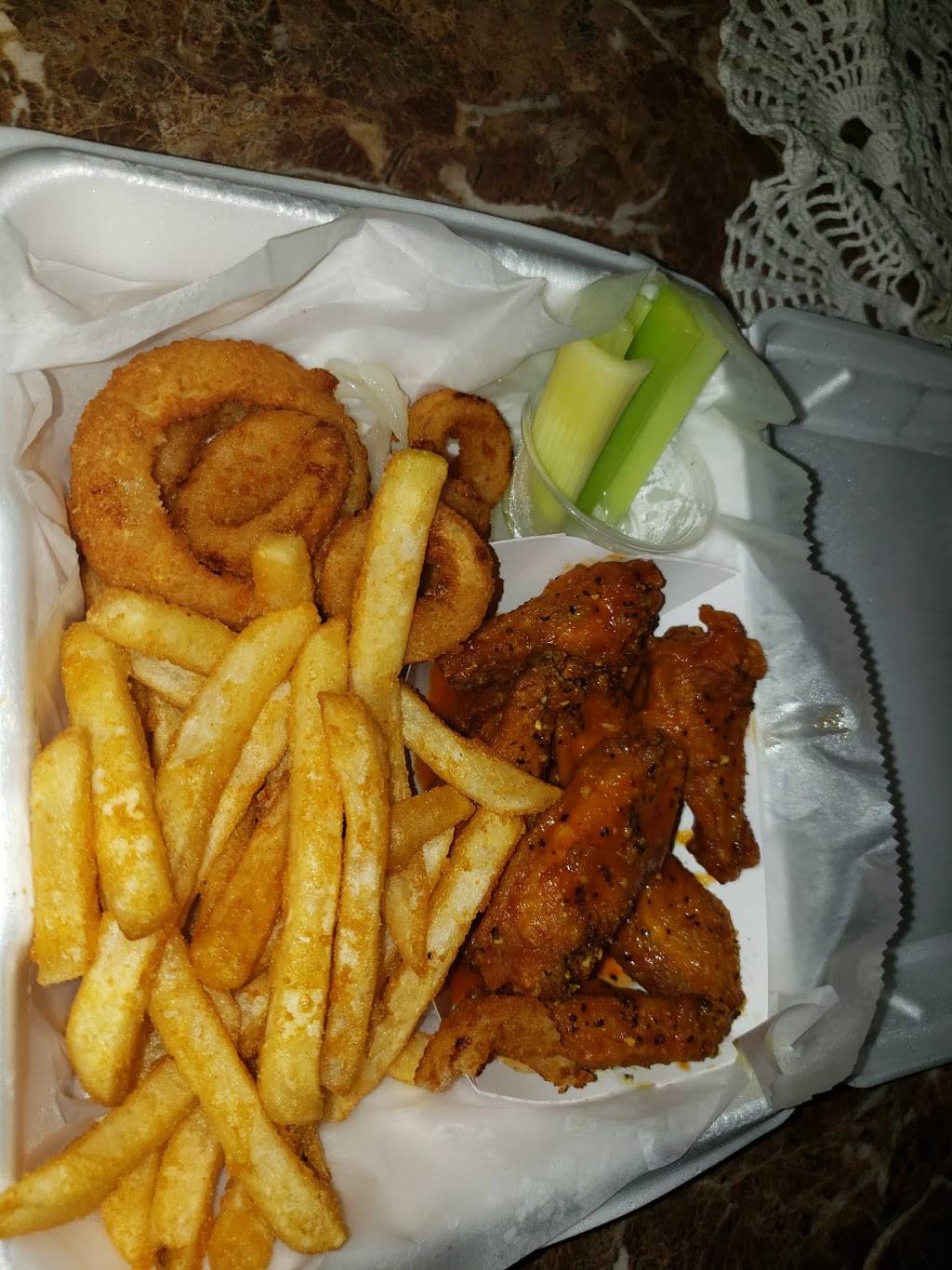 Crispys Chicken | restaurant | 405 Sigman Rd NW, Conyers, GA 30013, USA | 7706794515 OR +1 770-679-4515