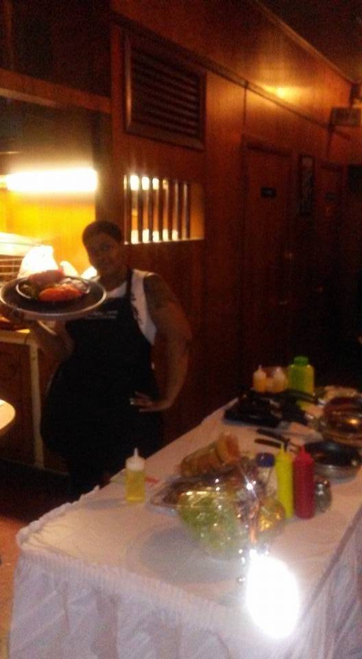 PPH Lounge | restaurant | 11526 Portlance Ave, Detroit, MI 48205, USA | 3133719821 OR +1 313-371-9821