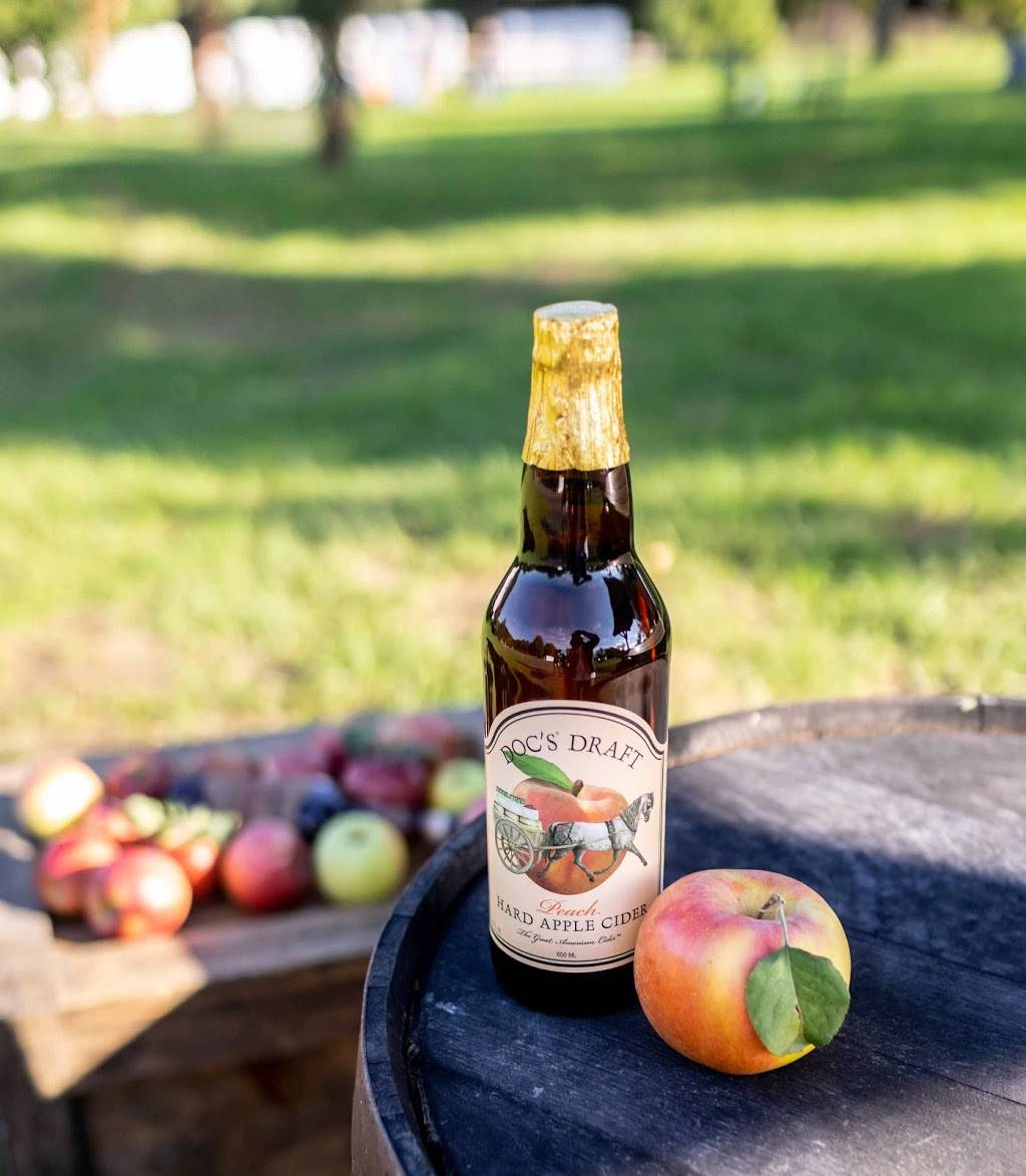 Warwick Valley Winery & Distillery | restaurant | 114 Little York Rd, Warwick, NY 10990, USA | 8452584858 OR +1 845-258-4858