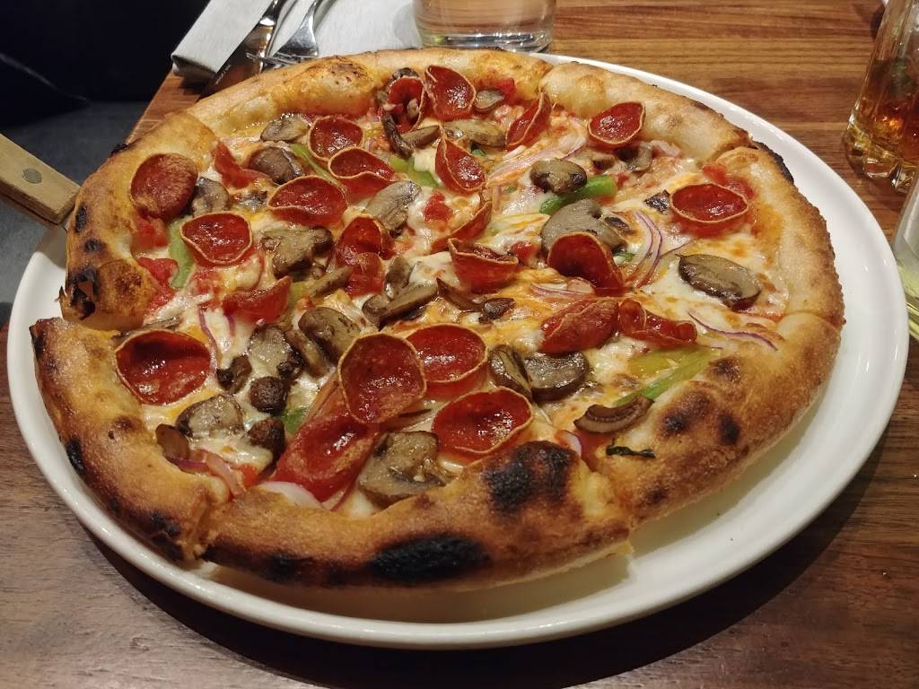 Empire Kitchen & Cocktails | restaurant | 3148 Woodward Ave, Detroit, MI 48201, USA | 3133153131 OR +1 313-315-3131