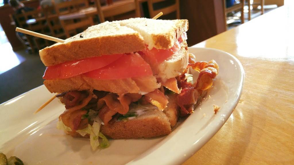 Blue Ash Chili | restaurant | 4200 Aero Dr # L, Mason, OH 45040, USA | 5134929650 OR +1 513-492-9650