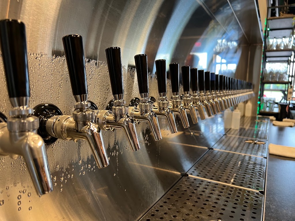 Cycling Brews | restaurant | 1109 Honey Ct, De Pere, WI 54115, USA | 9204253064 OR +1 920-425-3064