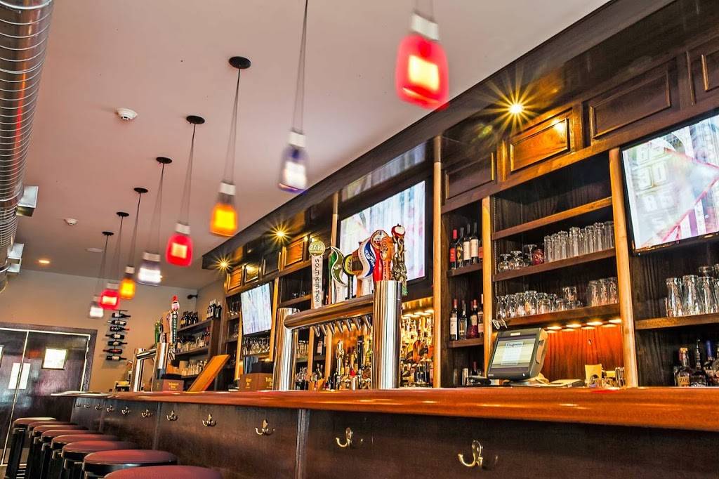 The Tavern on Broadway | restaurant | 16 Broadway, Newport, RI 02840, USA | 4016195675 OR +1 401-619-5675