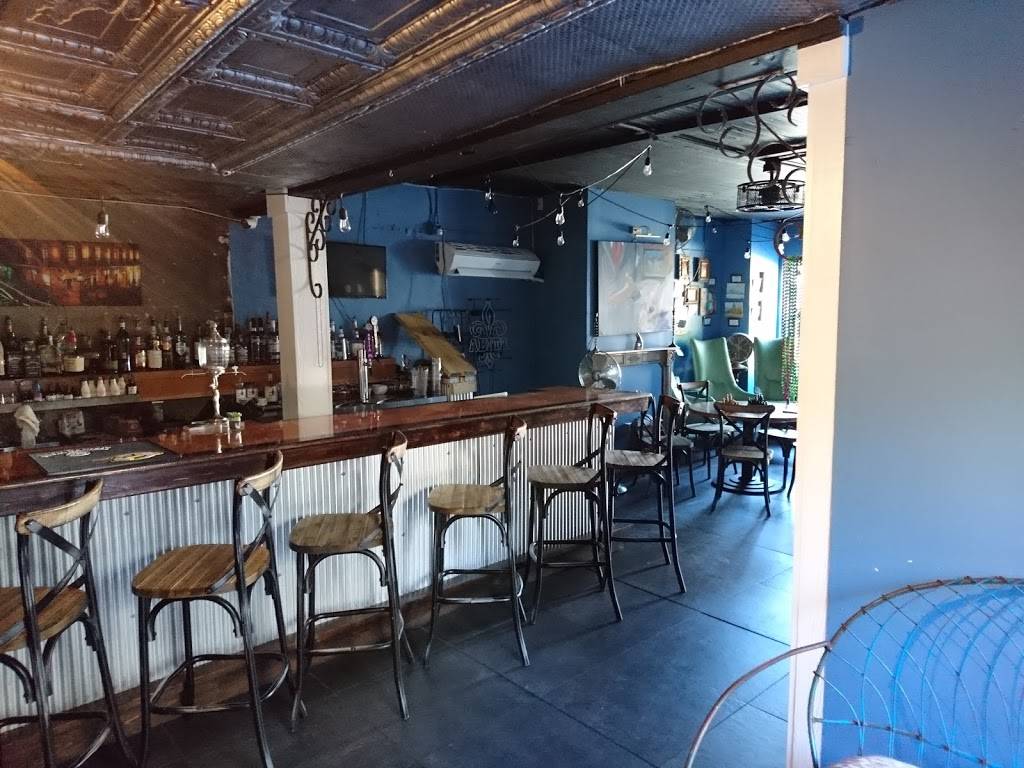 Roux Americajun Restaurant & Bar | restaurant | 125 Franklin St, Clarksville, TN 37040, USA | 9318962113 OR +1 931-896-2113