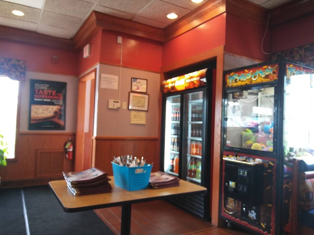 Italian The Roasted Red Pepper | restaurant | 1649 N Broad St, Lansdale, PA 19446, USA | 2158551484 OR +1 215-855-1484