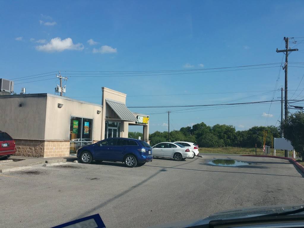 Subway Restaurants | restaurant | 5429 US Hwy 87 E, San Antonio, TX 78222, USA | 2106487040 OR +1 210-648-7040