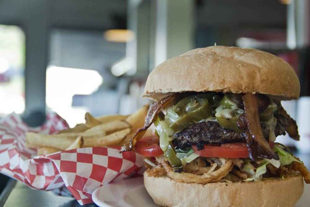 Big A Rootbeer Drive In | restaurant | 810 E Main St, Grass Valley, CA 95945, USA | 5302733243 OR +1 530-273-3243