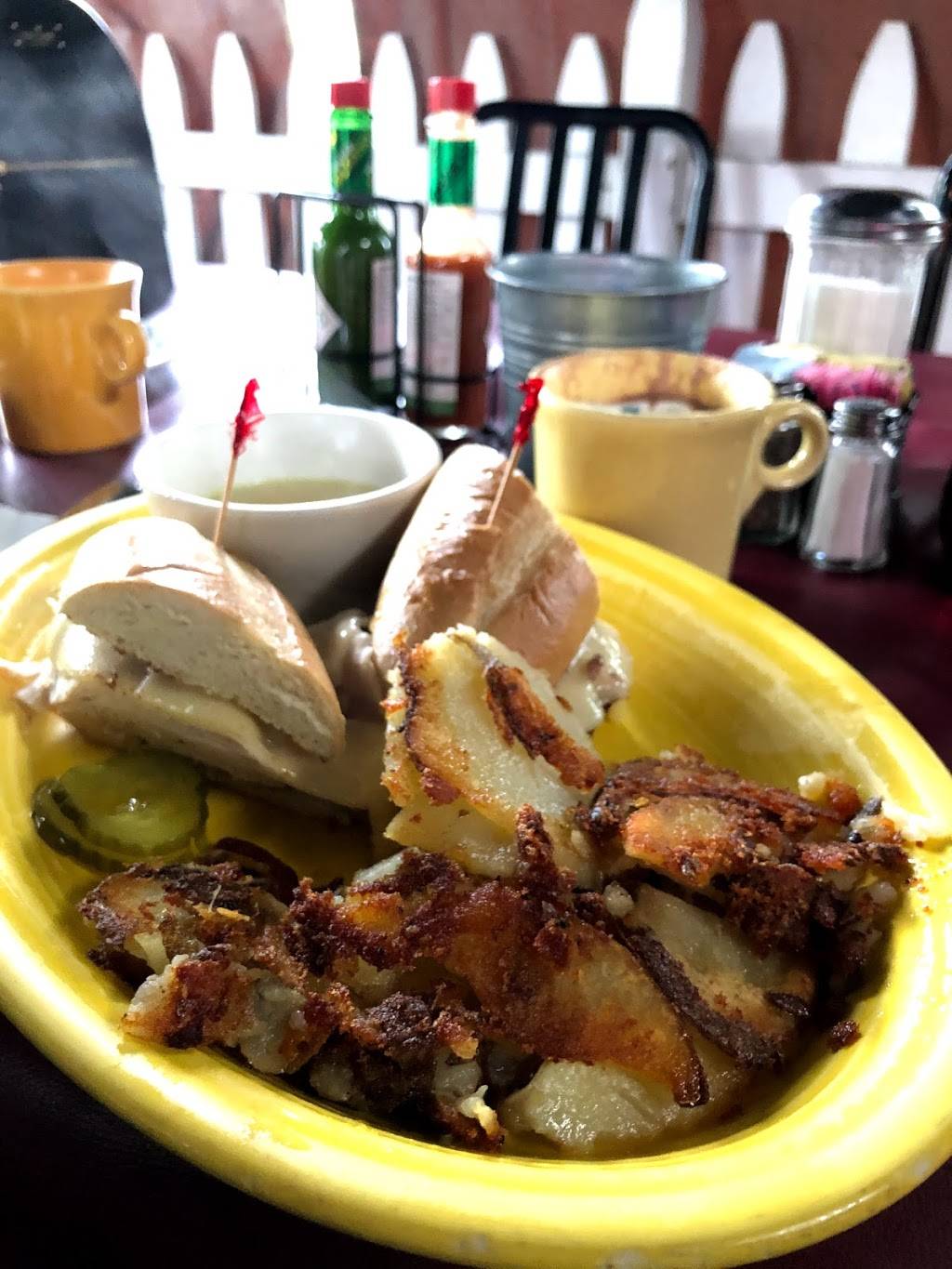 Mollys Souper | restaurant | 388 N 1st Ave, Upland, CA 91786, USA | 9099821114 OR +1 909-982-1114