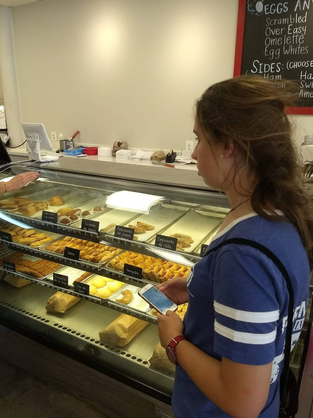 Sunset Bakery | bakery | 8788 SW 72nd St, Miami, FL 33173, USA | 3052797888 OR +1 305-279-7888