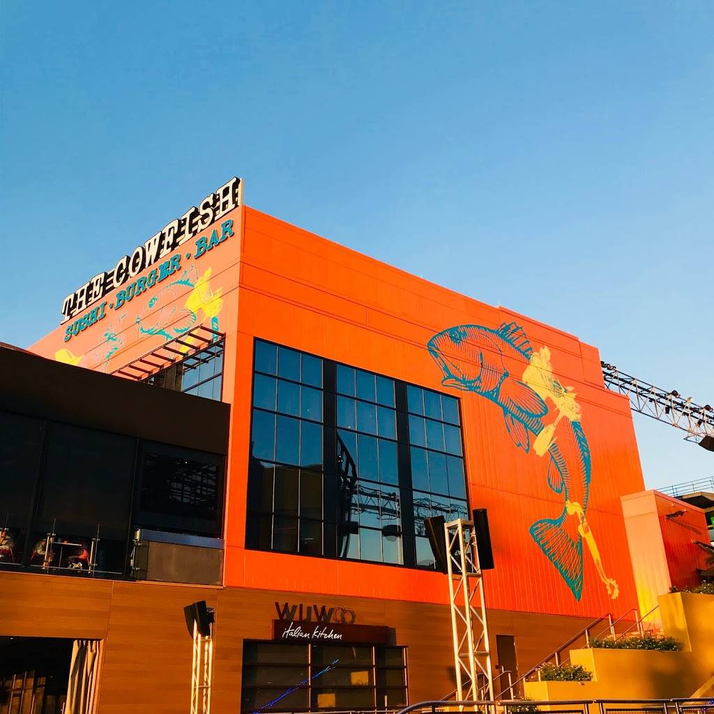 The Cowfish Sushi Burger Bar | restaurant | 6000 Universal Blvd #700, Orlando, FL 32819, USA | 4072243663 OR +1 407-224-3663