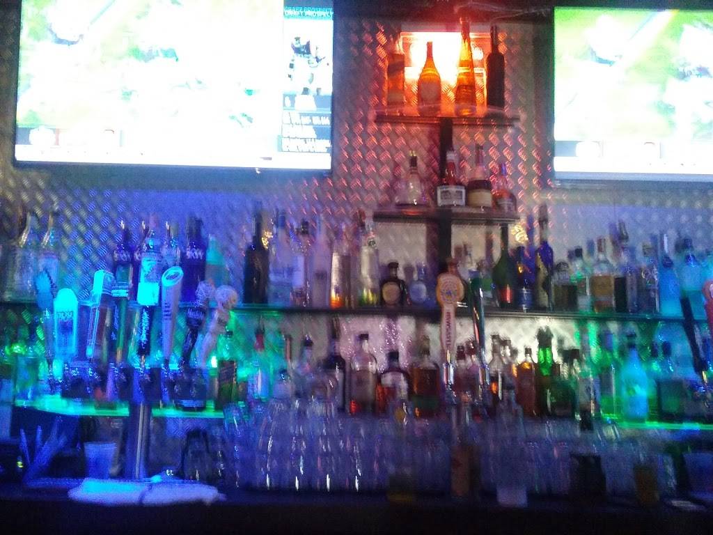 The break room bar Fullerton | restaurant | 601 S Raymond Ave, Fullerton, CA 92831, USA | 7148700711 OR +1 714-870-0711