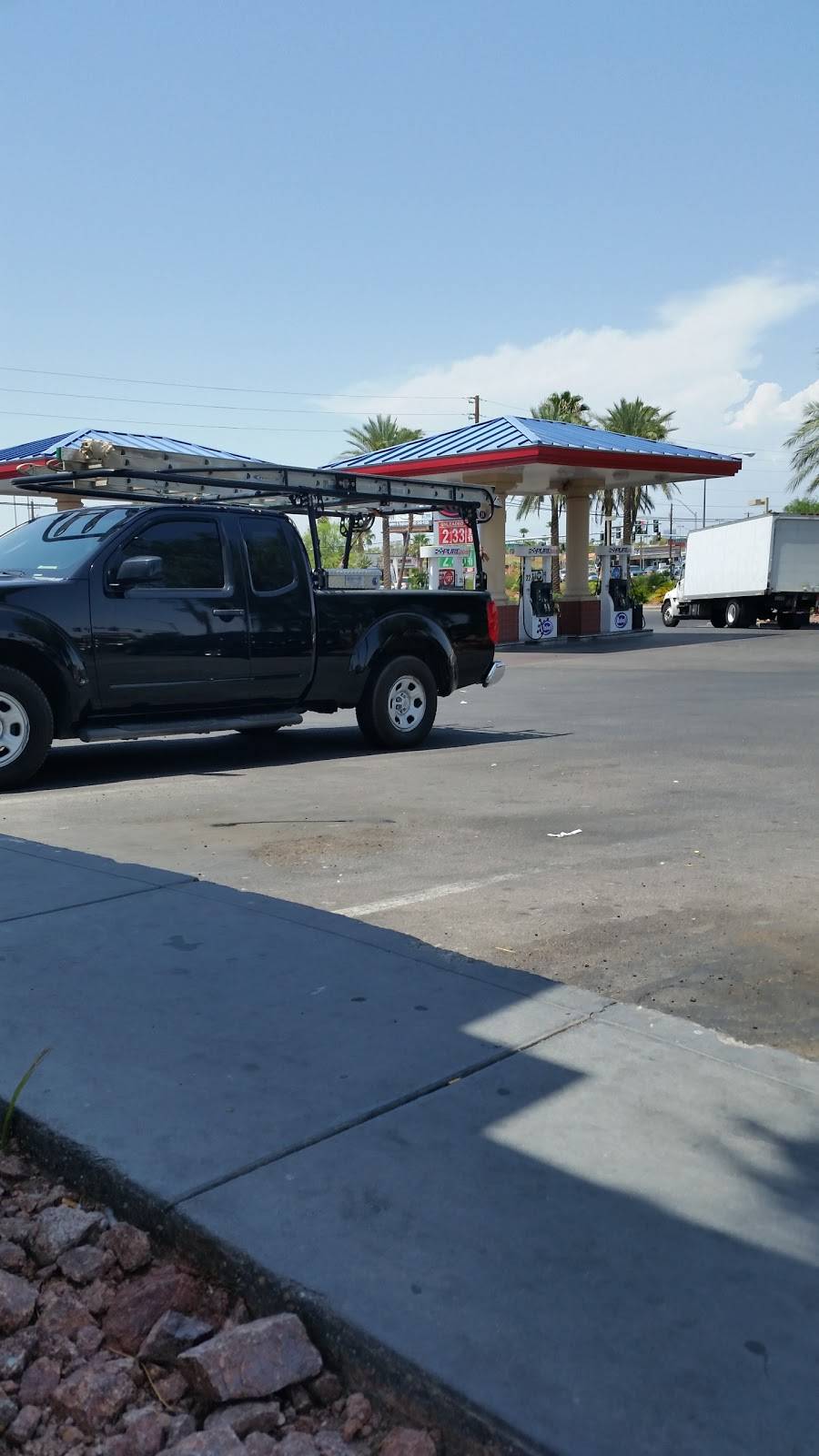 Subway | restaurant | Rebel Town & Country C-Store, 4925 Boulder Hwy Suite B, Las Vegas, NV 89121, USA | 7024544640 OR +1 702-454-4640