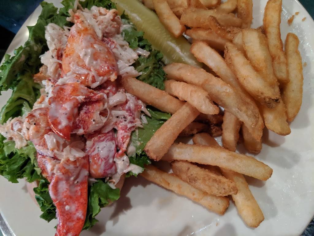 Peppers Garden & Grill | restaurant | 357 Main St, Winthrop, ME 04364, USA | 2073778877 OR +1 207-377-8877