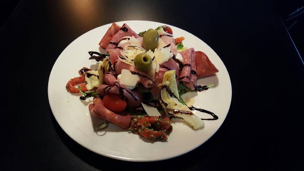 Valentinos Eatery | meal takeaway | 3385 N Hunt Hwy, Florence, AZ 85132, USA | 5207235910 OR +1 520-723-5910