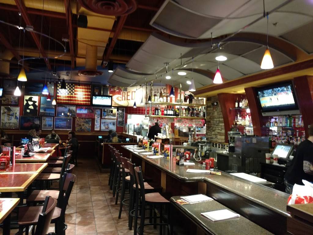 Red Robin Gourmet Burgers and Brews | restaurant | 1891 E Parks Hwy, Wasilla, AK 99654, USA | 9073737373 OR +1 907-373-7373