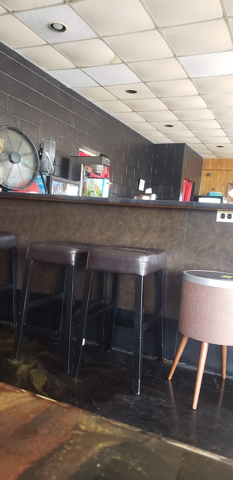 Pit BBQ | restaurant | 7019 General Mahone Hwy, Waverly, VA 23890, USA | 8046760006 OR +1 804-676-0006