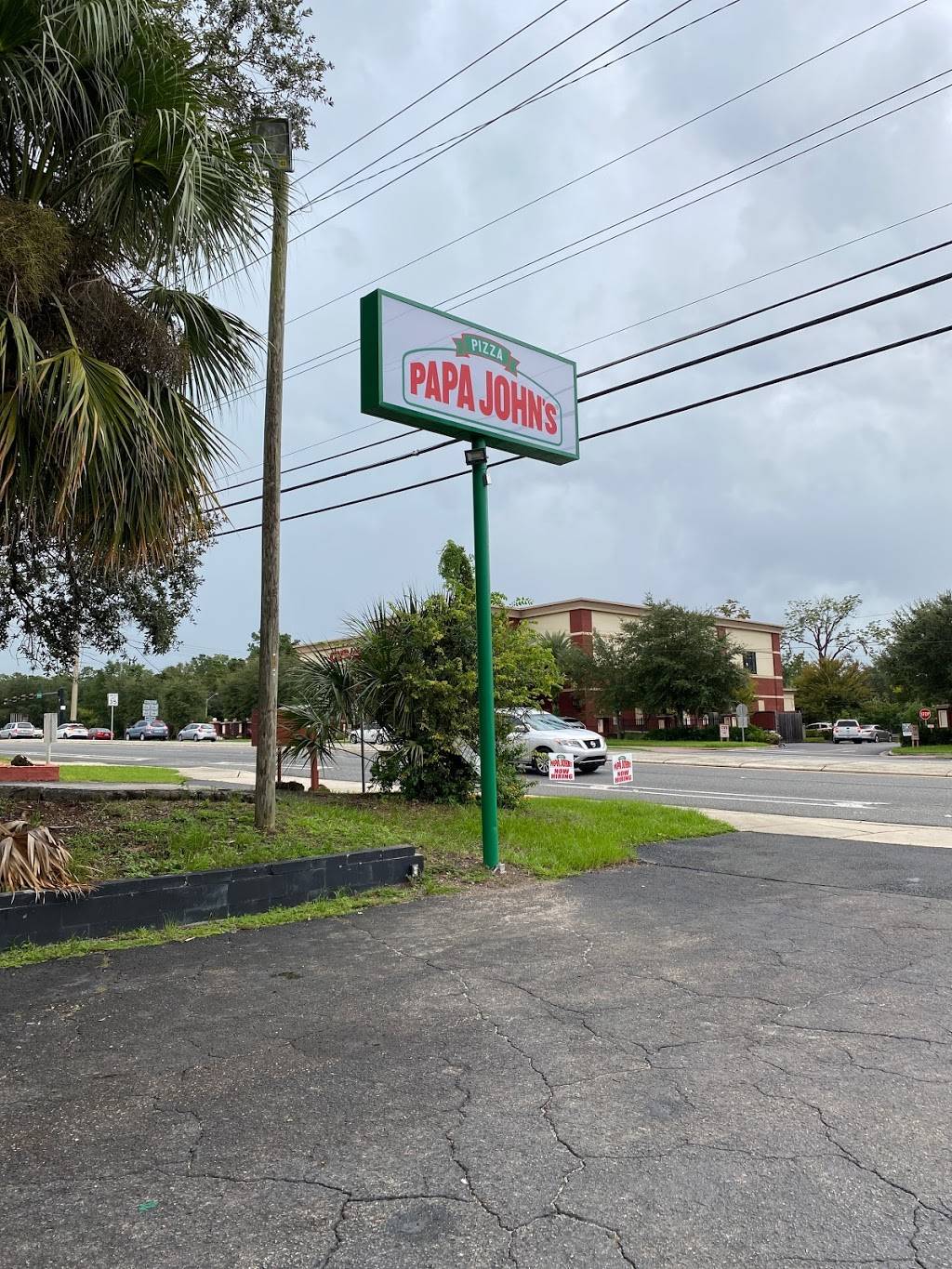 Papa Johns Pizza | restaurant | 1710 SW 13th St, Gainesville, FL 32608, USA | 3523767272 OR +1 352-376-7272