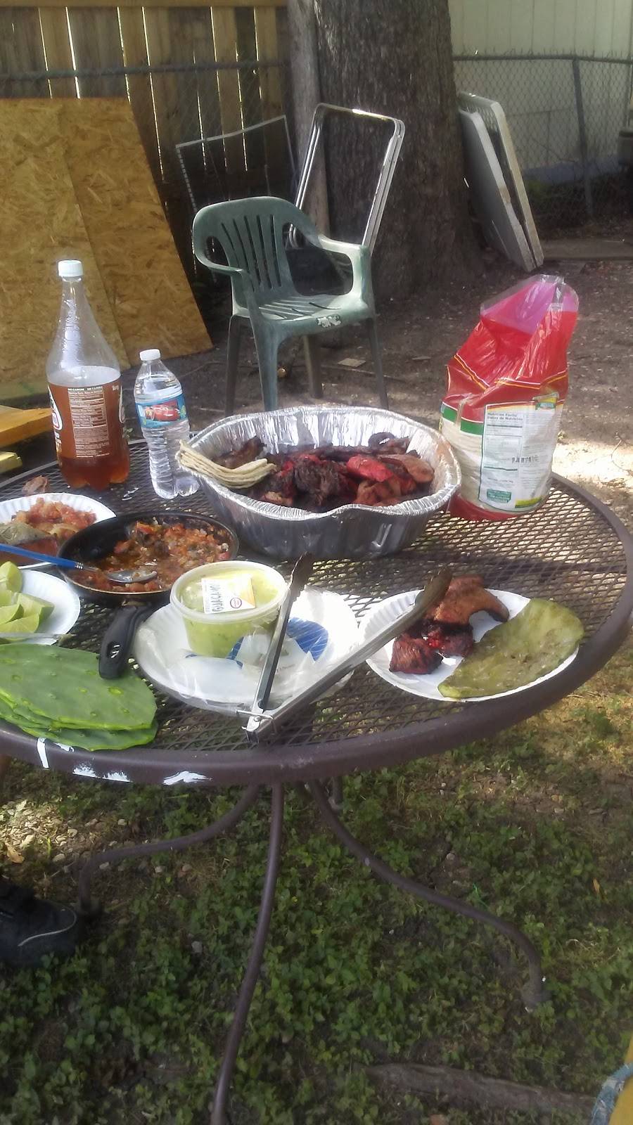 Swoop | restaurant | 3008 Gonzales St #100, Austin, TX 78702, USA | 5123856700 OR +1 512-385-6700