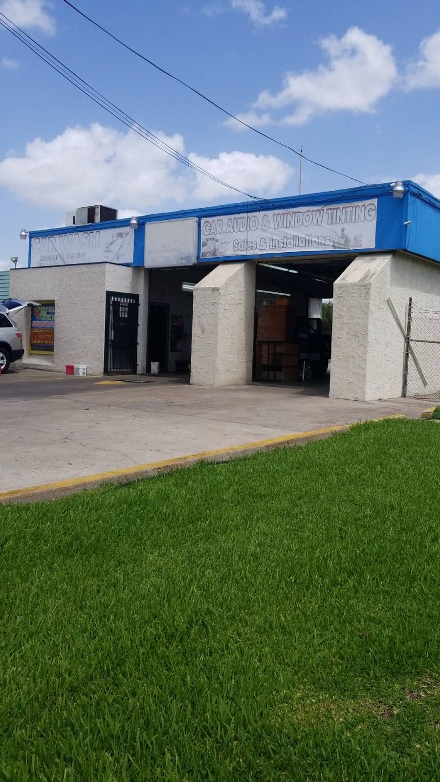 La Real Michoacana | meal takeaway | 4539 Aldine Mail Rte Rd, Houston, TX 77039, USA | 2814427297 OR +1 281-442-7297