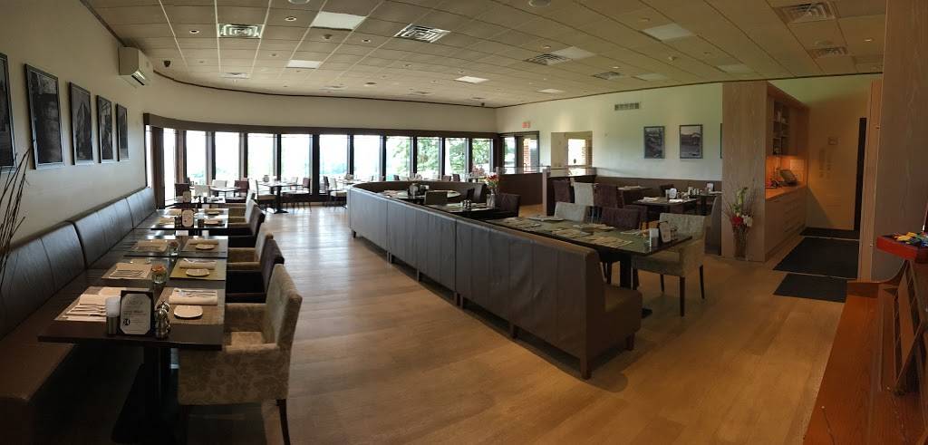 Lenape Bar and Grille | restaurant | 950 Golf Course Rd, Ford City, PA 16226, USA | 7247632201 OR +1 724-763-2201