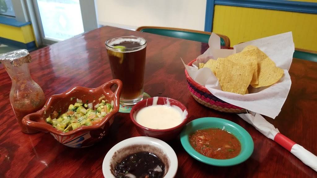 Chavelas Mexican Cuisine | restaurant | 2621 N Rangeline Rd, Webb City, MO 64870, USA | 4176268055 OR +1 417-626-8055