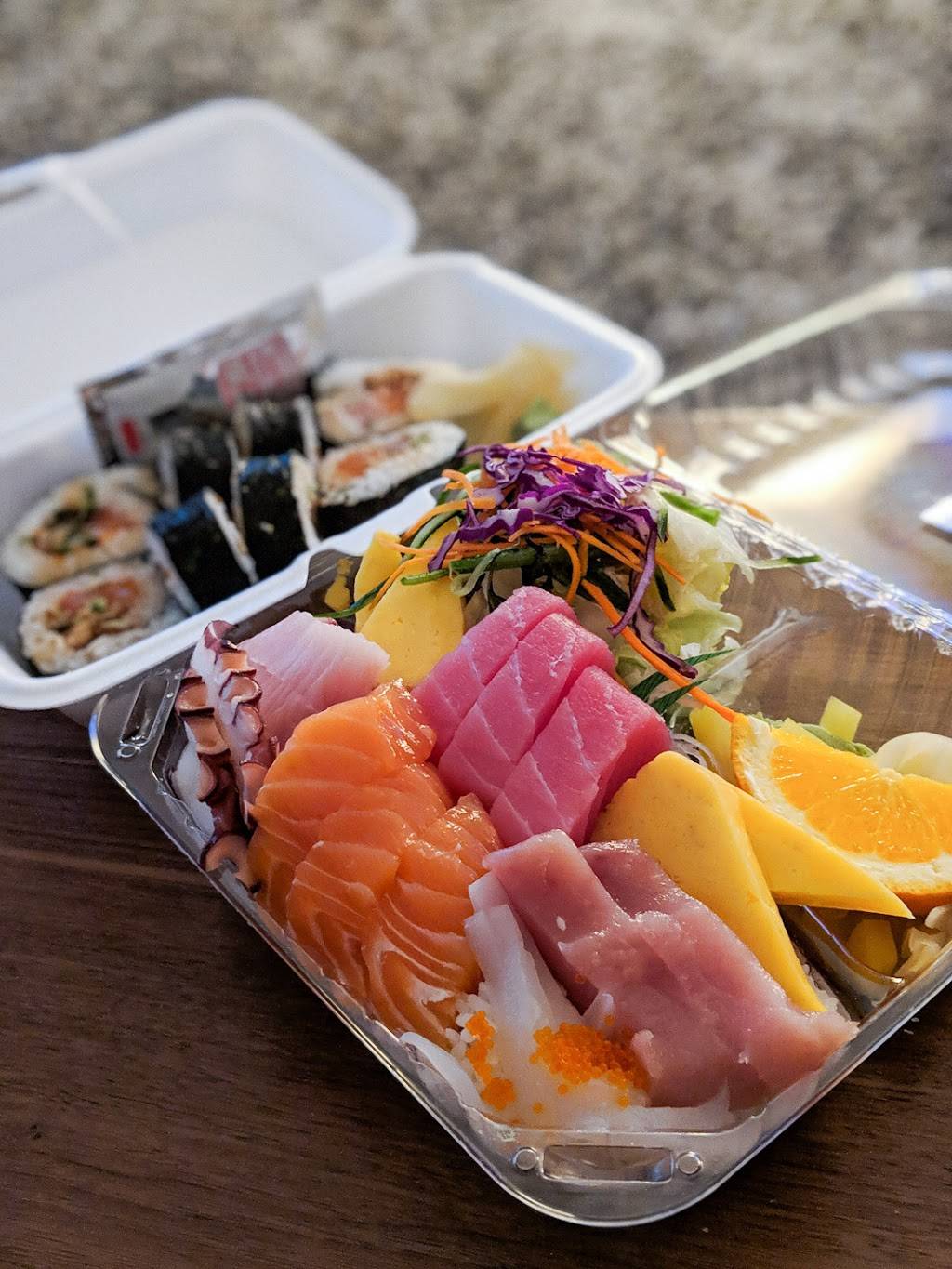 Yo Sushi | restaurant | 114 Robles Way, Vallejo, CA 94591, USA | 7076471100 OR +1 707-647-1100