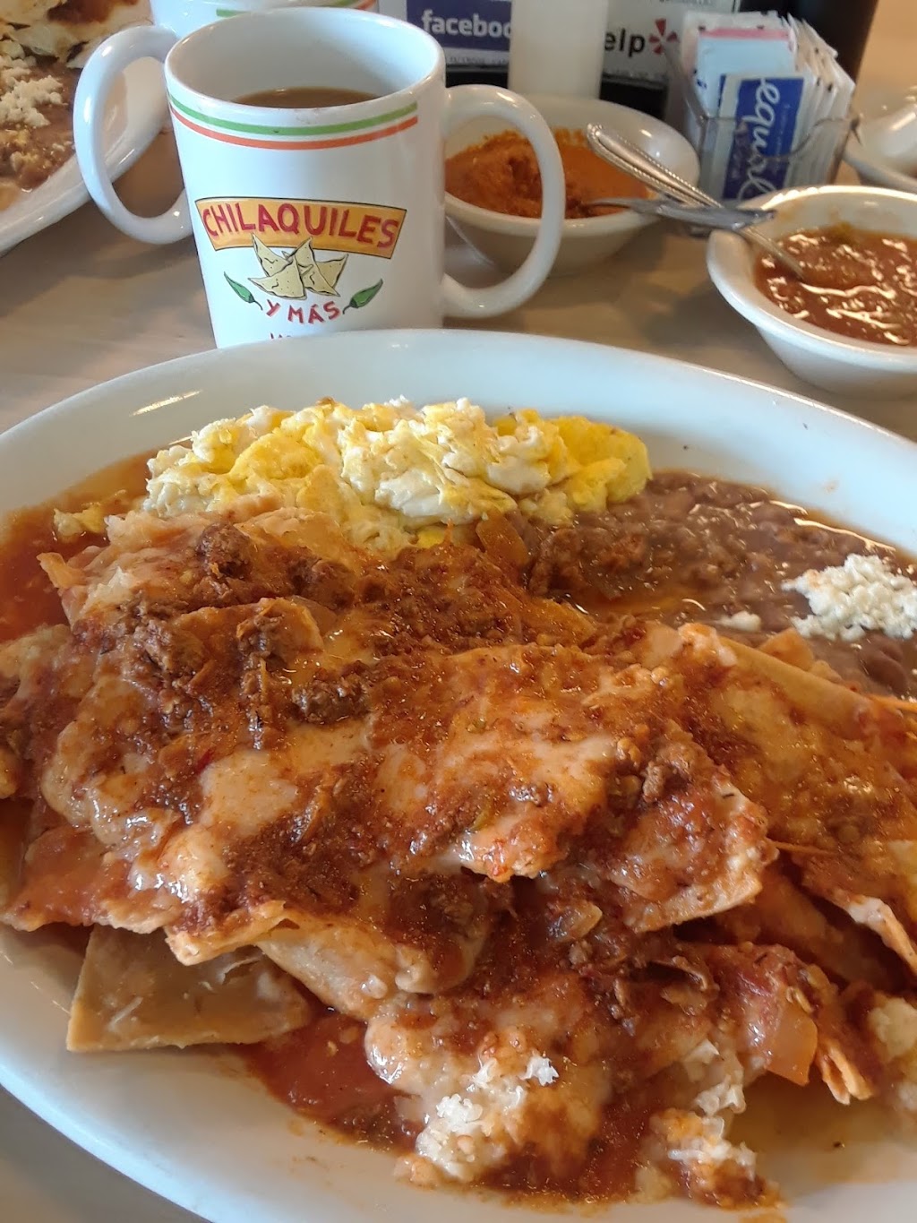 Chilaquiles y Más Laredo | restaurant | 3910 E Del Mar Blvd #204, Laredo, TX 78041, USA | 9565680254 OR +1 956-568-0254