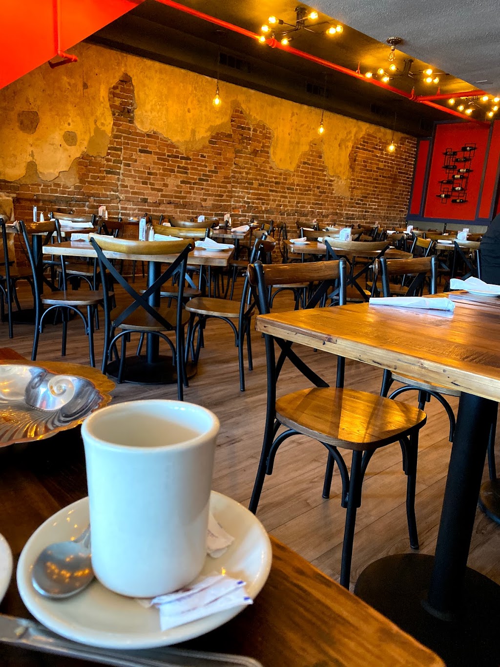 Spasso Italian Grill | restaurant | 34 S Front St, Philadelphia, PA 19106, USA | 2155927661 OR +1 215-592-7661