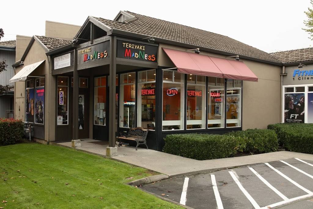 Teriyaki Madness | restaurant | 10600 NE 68th St b, Kirkland, WA 98033, USA | 4258276377 OR +1 425-827-6377