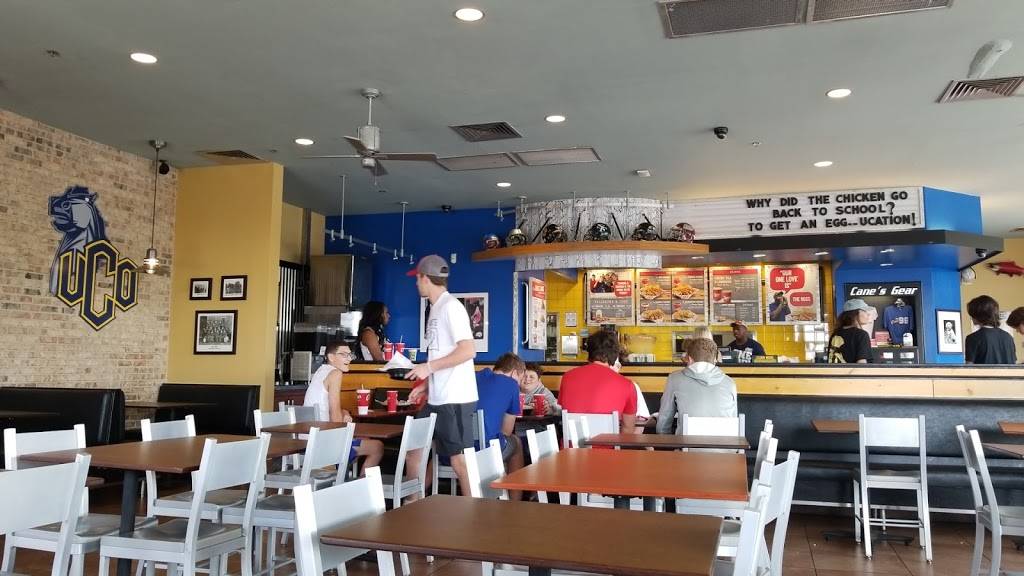 Raising Canes Chicken Fingers | meal takeaway | 1225 E 2nd St, Edmond, OK 73034, USA | 4058444192 OR +1 405-844-4192