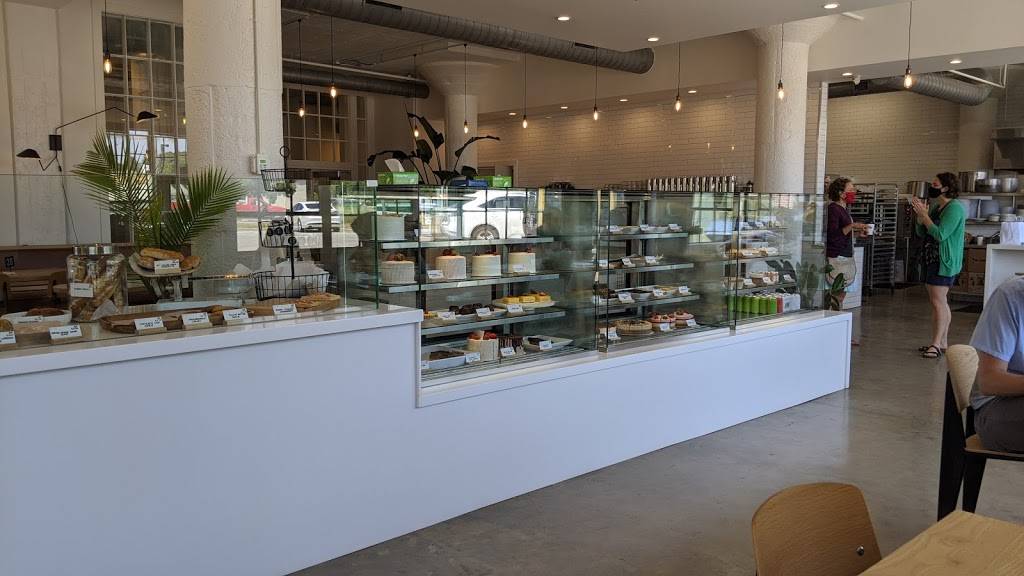 Billies Grocery | restaurant | 3216 Gillham Plaza Suite 100, Kansas City, MO 64109, USA | 8166834401 OR +1 816-683-4401