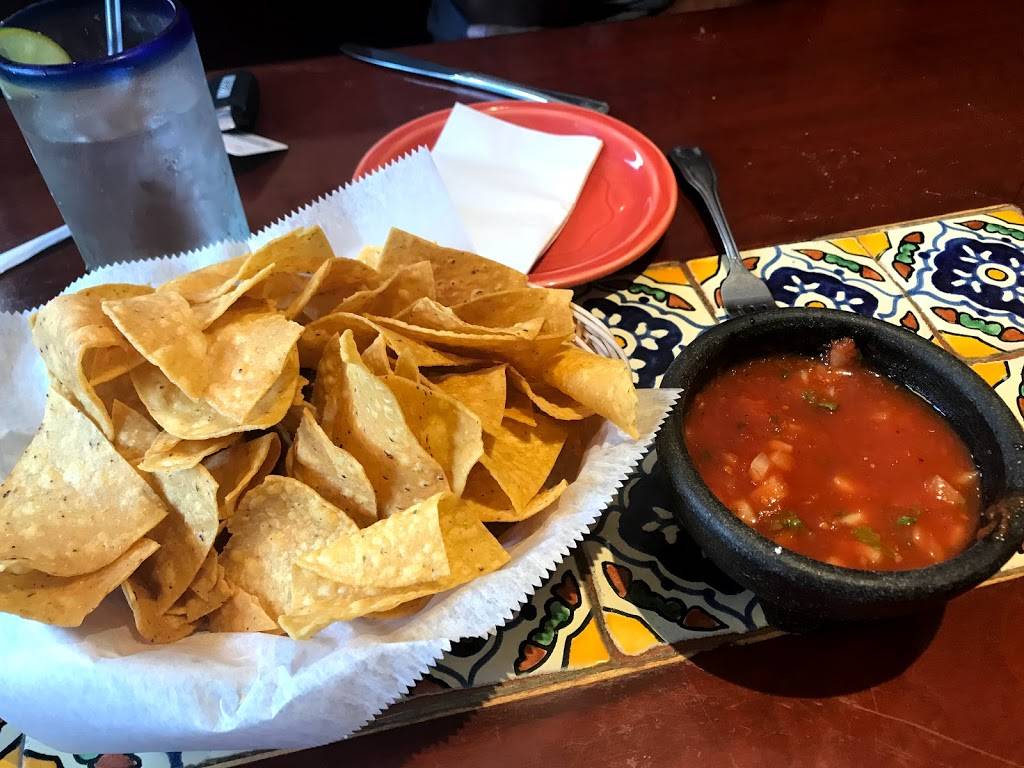 Hacienda Restaurant | restaurant | 72 Lafayette Ave, Suffern, NY 10901, USA | 8453691633 OR +1 845-369-1633