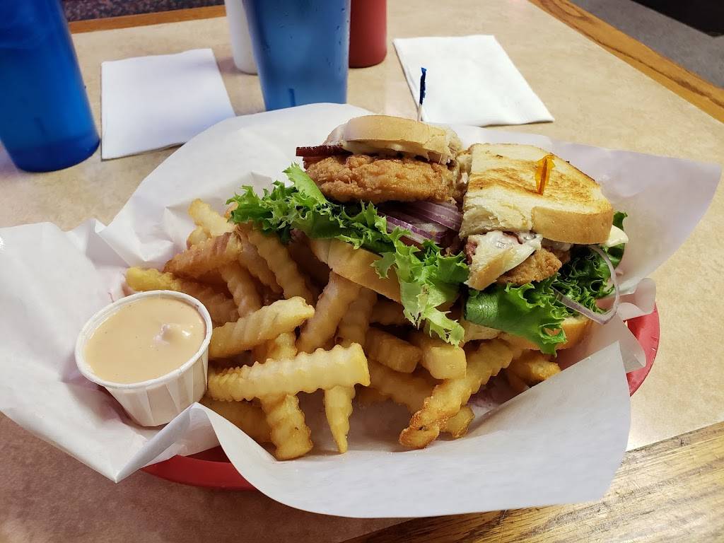 Giant Burger | restaurant | 3760 Main St, Springfield, OR 97478, USA | 5417473399 OR +1 541-747-3399