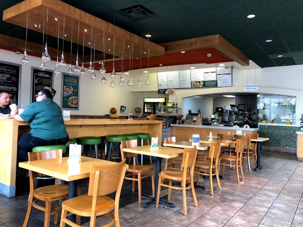 Rubios Coastal Grill | restaurant | 2694 Canyon Springs Pkwy a, Riverside, CA 92507, USA | 9516971679 OR +1 951-697-1679