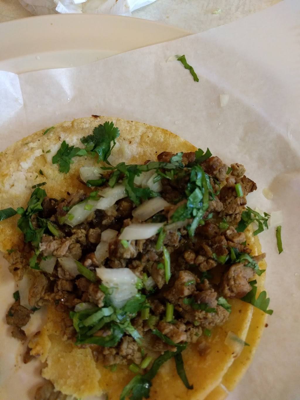 Arandas Taqueria | restaurant | 1721 E Oakton St, Des Plaines, IL 60018, USA | 8473900899 OR +1 847-390-0899