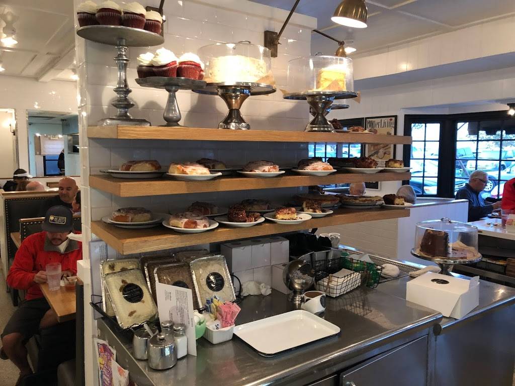 Jongewaards Bake n Broil | bakery | 3697 Atlantic Ave, Long Beach, CA 90807, USA | 5625950396 OR +1 562-595-0396