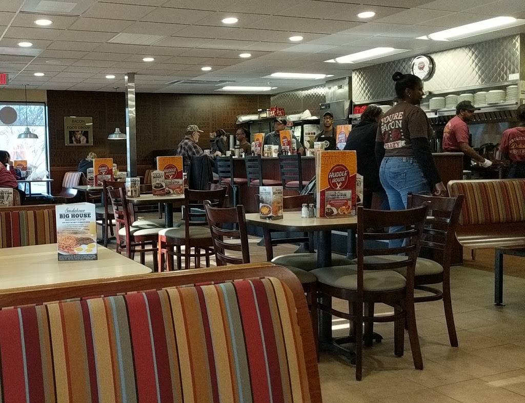 Huddle House | meal takeaway | 1800 S Main St, Farmville, VA 23901, USA | 4343323027 OR +1 434-332-3027