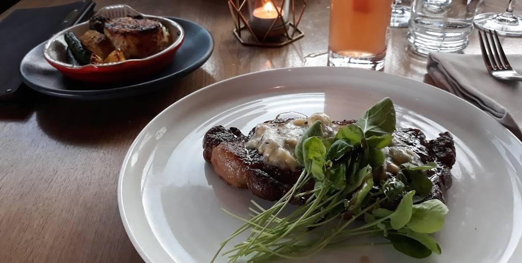 4 Saints | restaurant | 100 W Tahquitz Canyon Way, Palm Springs, CA 92262, USA | 7603922020 OR +1 760-392-2020