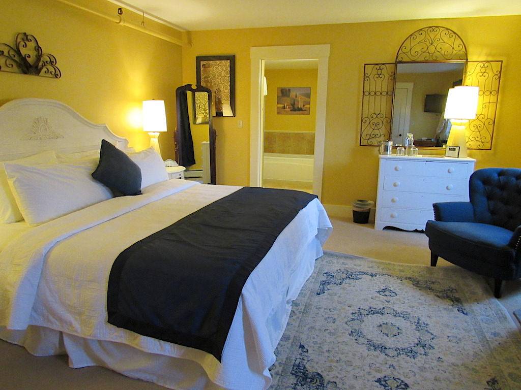 The New London Inn | restaurant | 353 Main St, New London, NH 03257, USA | 6035262791 OR +1 603-526-2791