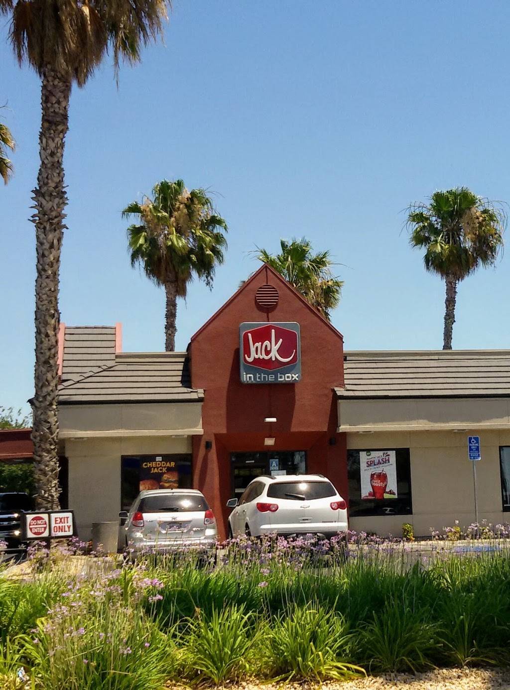 Jack in the Box | restaurant | 2221 Panama Ln, Bakersfield, CA 93307, USA | 6613972076 OR +1 661-397-2076