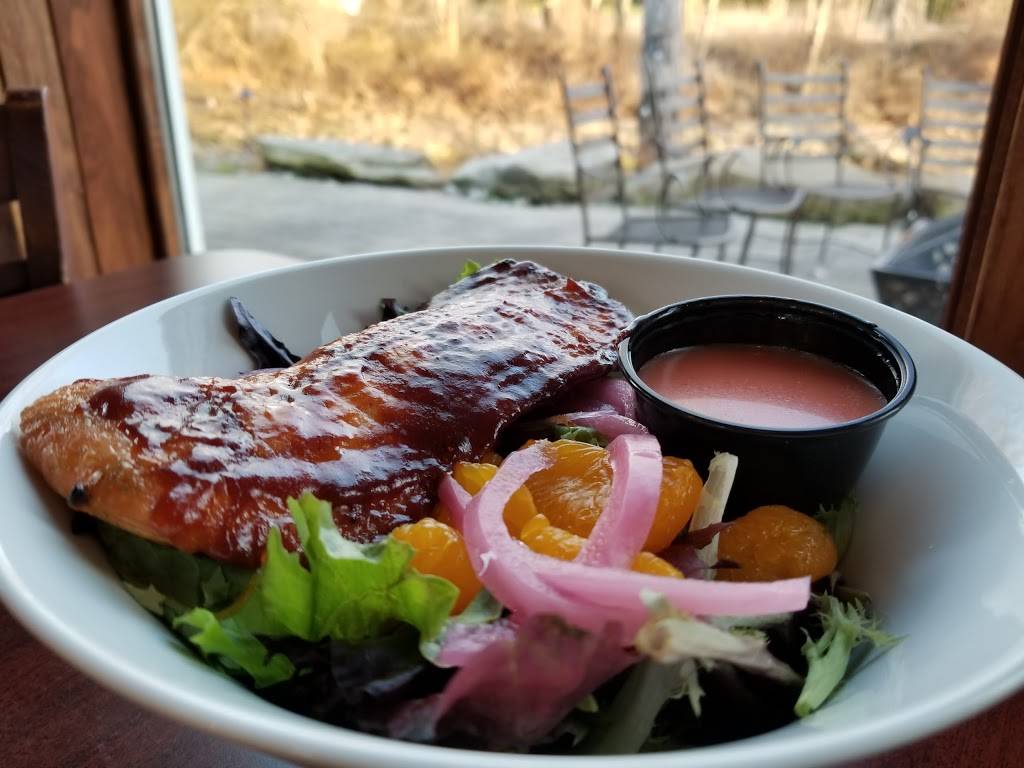 Tinkers Creek Road Tavern | restaurant | 14000 Tinkers Creek Rd, Walton Hills, OH 44146, USA | 2166423900 OR +1 216-642-3900