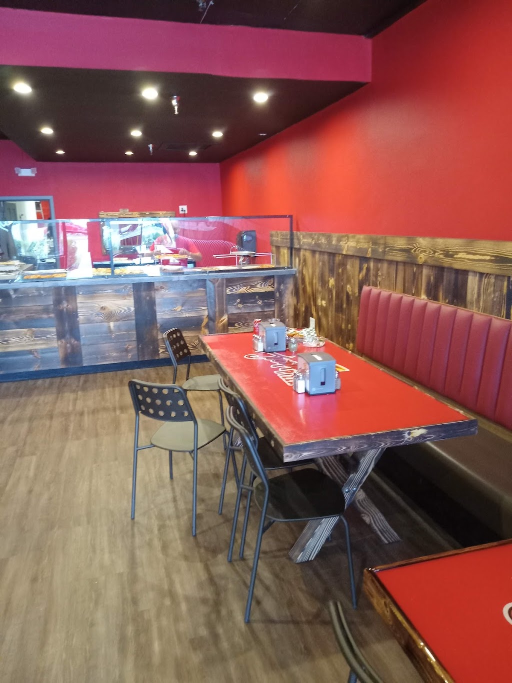 Jozeppis Pizza | restaurant | 126 W Fletcher Ave, Tampa, FL 33612, USA | 8134665782 OR +1 813-466-5782