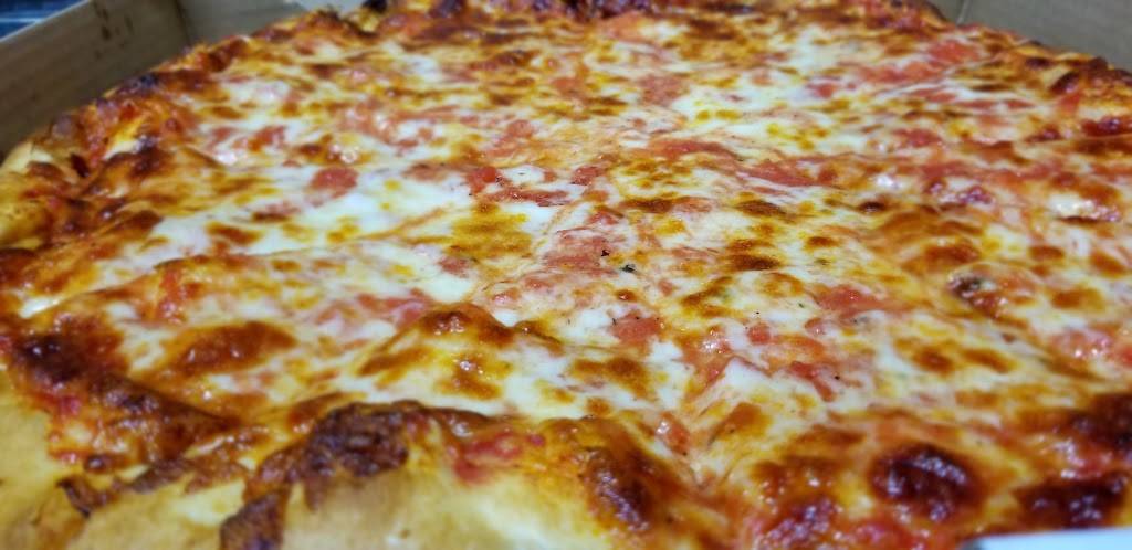 Townline Pizza | restaurant | 1660 Meriden-Waterbury Turnpike, Southington, CT 06489, USA | 8606209399 OR +1 860-620-9399