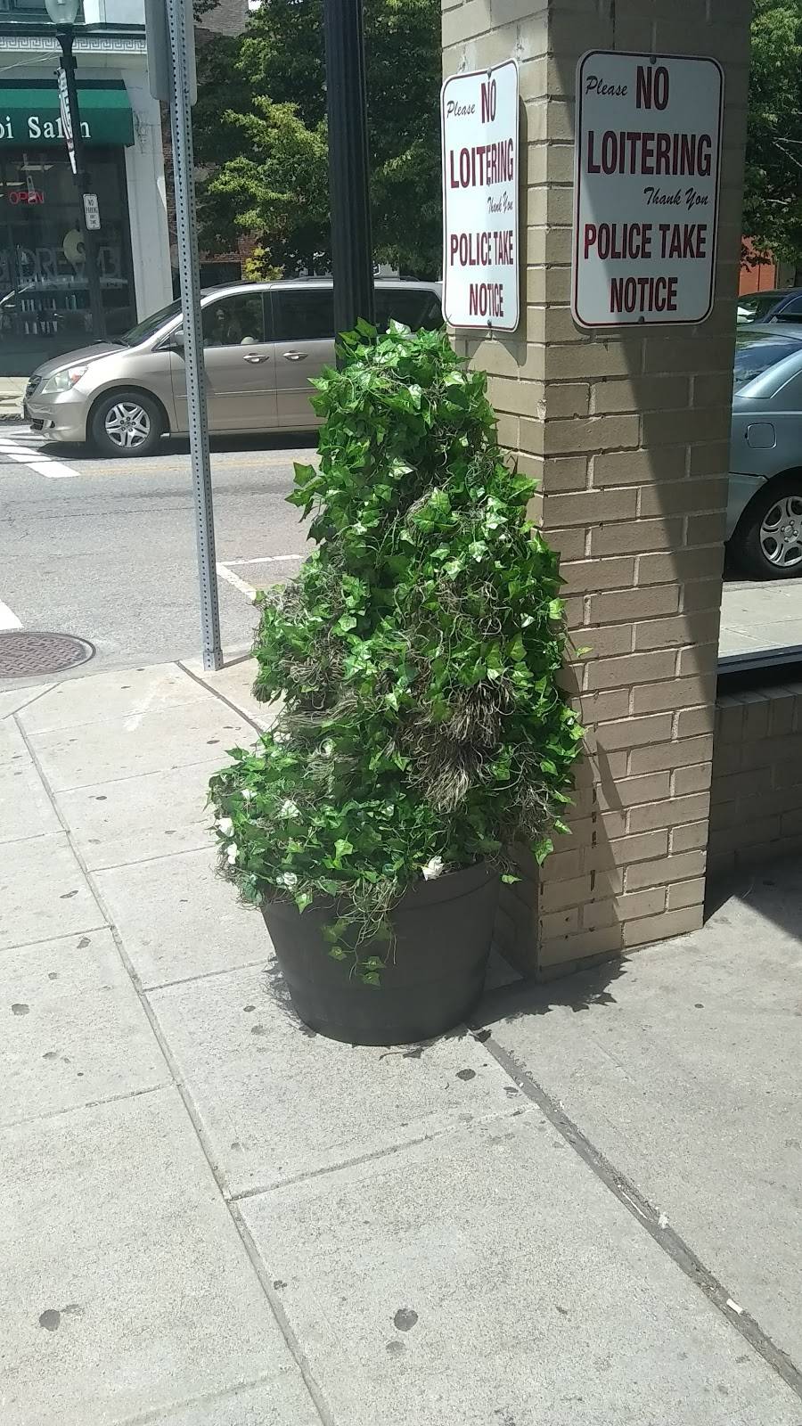 Dunkin | bakery | 138 S Main St, Fall River, MA 02721, USA | 5086767851 OR +1 508-676-7851