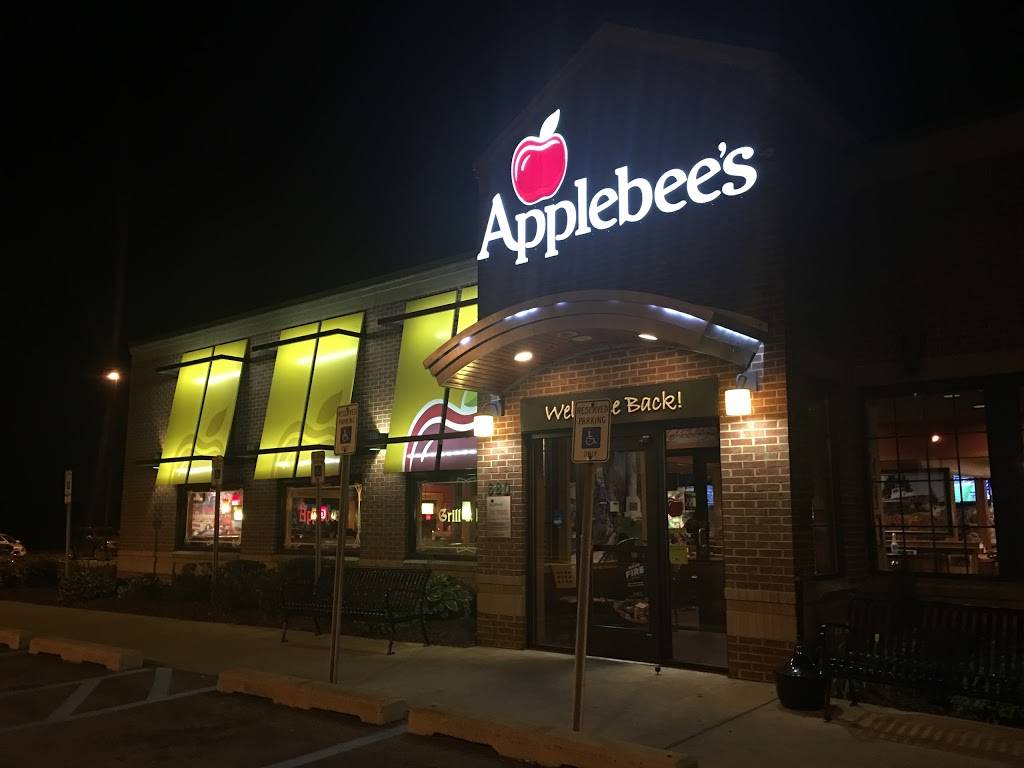 Applebees Grill + Bar | restaurant | 680 N Beacon Blvd, Grand Haven, MI 49417, USA | 6168446813 OR +1 616-844-6813