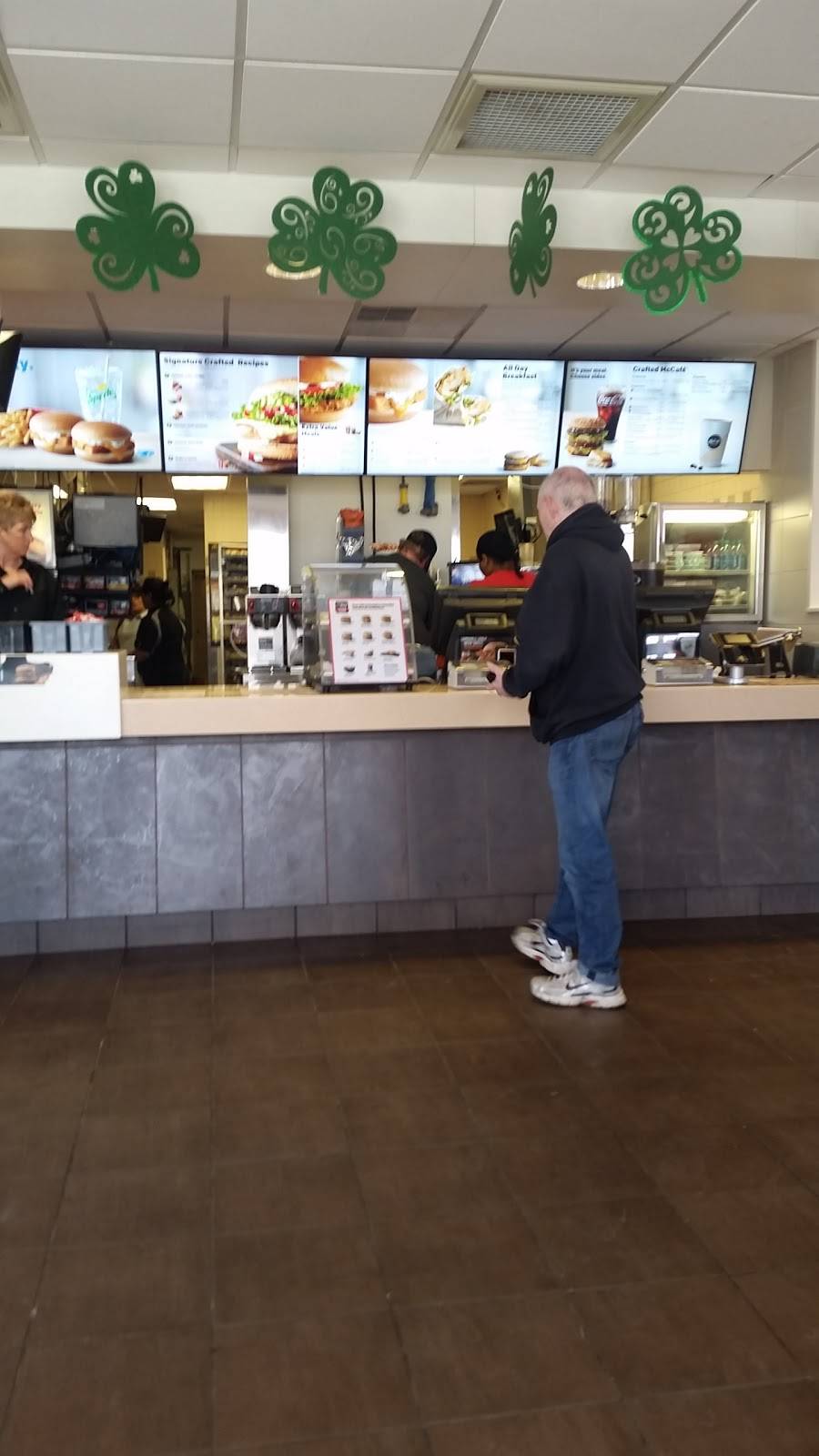 McDonalds | cafe | 4940 Brownsboro Rd, Louisville, KY 40222, USA | 5024265996 OR +1 502-426-5996