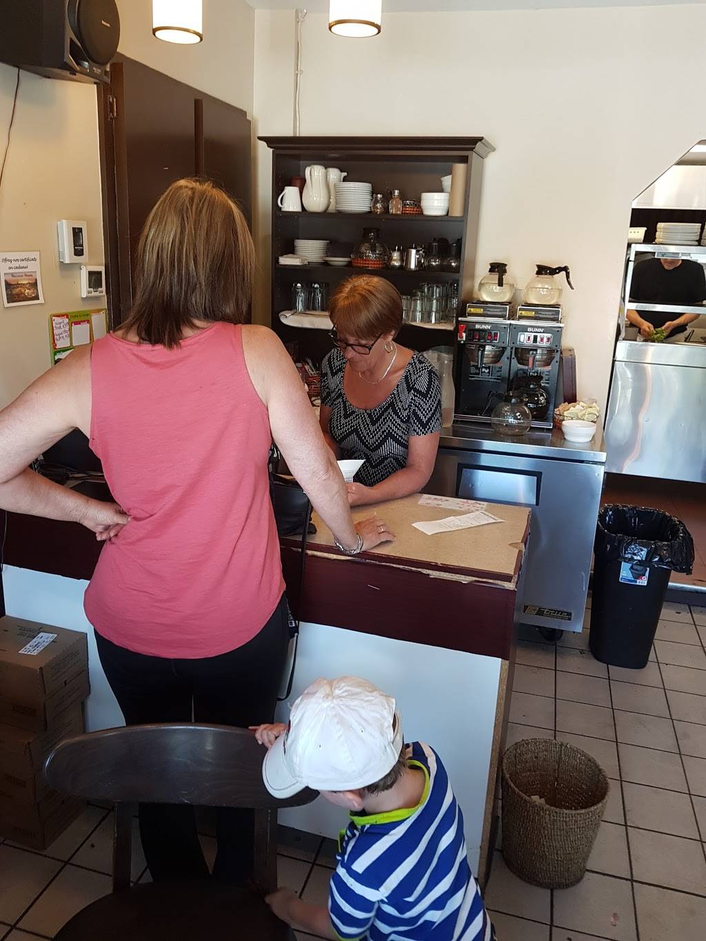 Restaurant Annisso | restaurant | 48 Rue Principale, Lachute, QC J8H 3A8, Canada | 4504091081 OR +1 450-409-1081