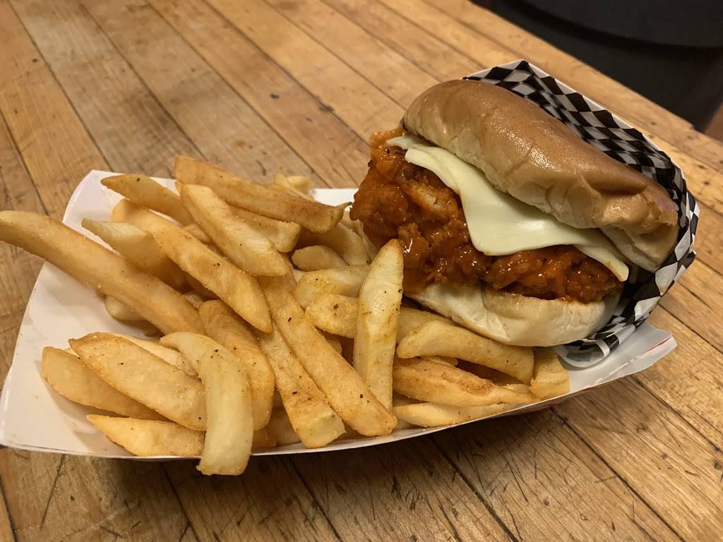 House of Rock | restaurant | 931 N Resler Dr, El Paso, TX 79912, USA | 9157604111 OR +1 915-760-4111