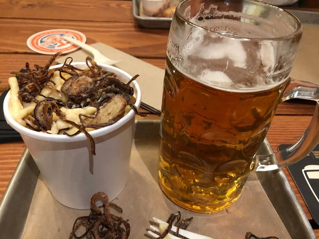 PARK. on Crown | restaurant | 260 Crown St, New Haven, CT 06511, USA | 2037808504 OR +1 203-780-8504