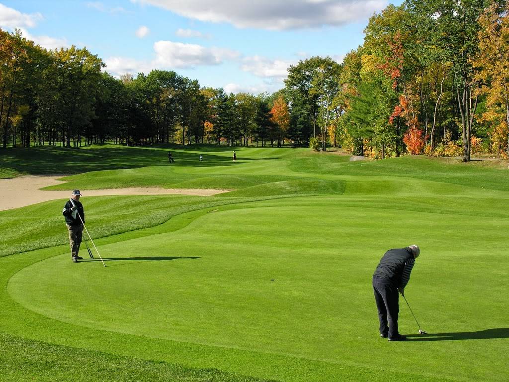 Club de Golf Le Versant Inc | restaurant | 2075 Côte de Terrebonne, Terrebonne, QC J6Y 1H6, Canada | 4509642251 OR +1 450-964-2251